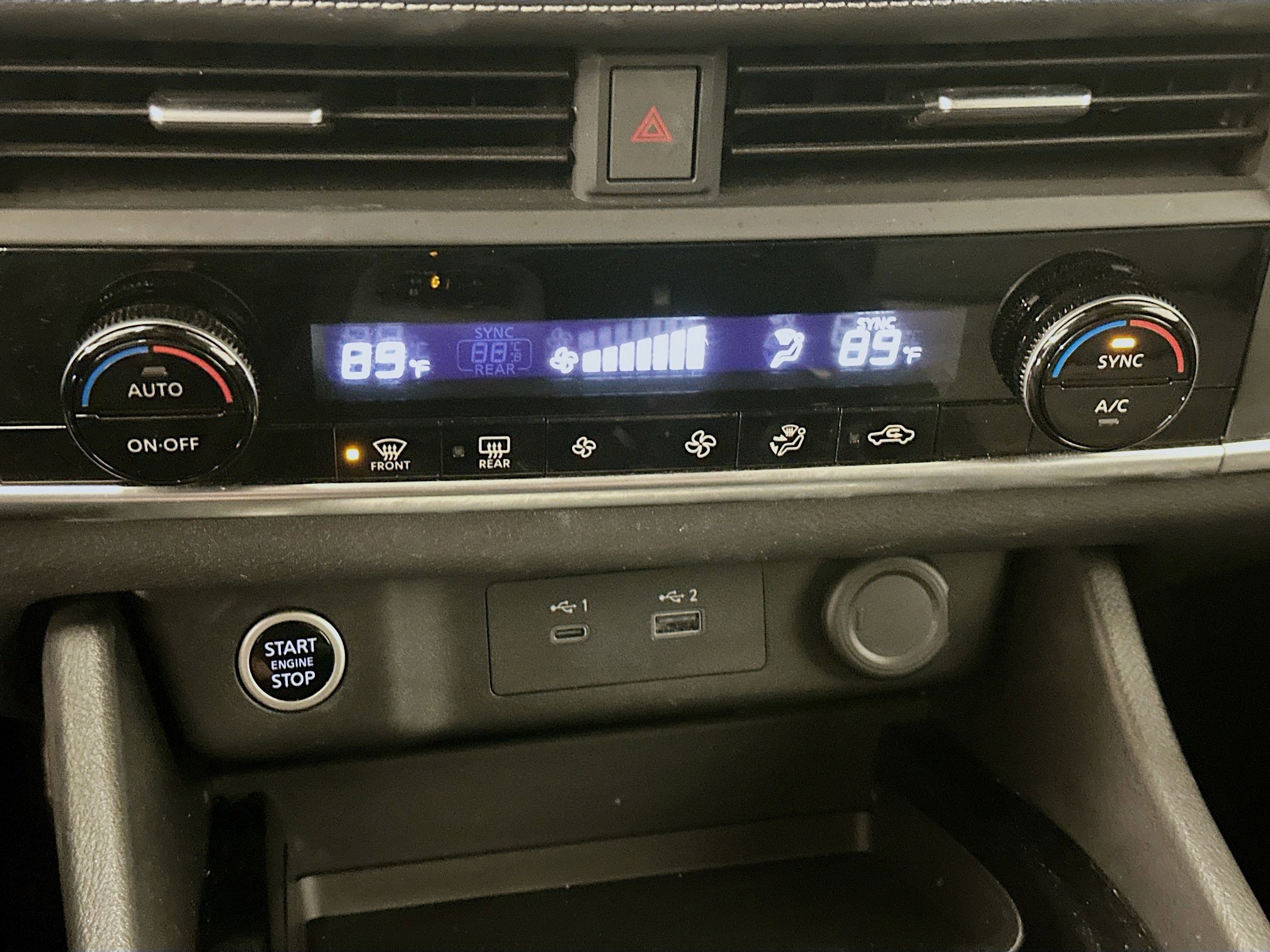 Used 2023 Nissan Rogue SV image 24