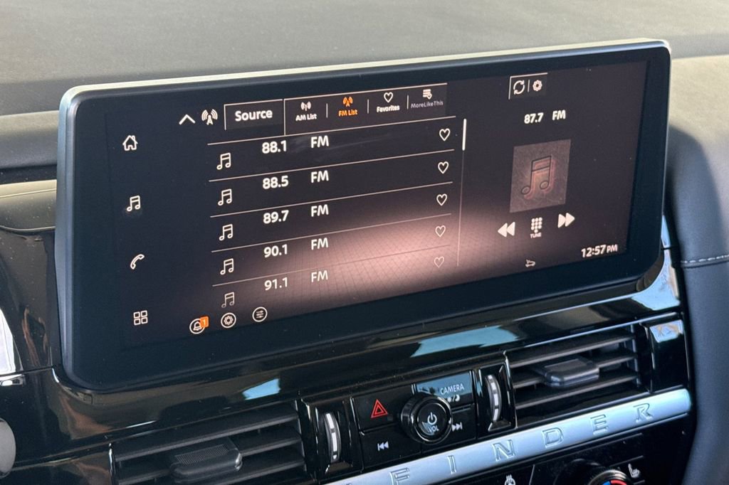 New 2026 Nissan Pathfinder SL image 14