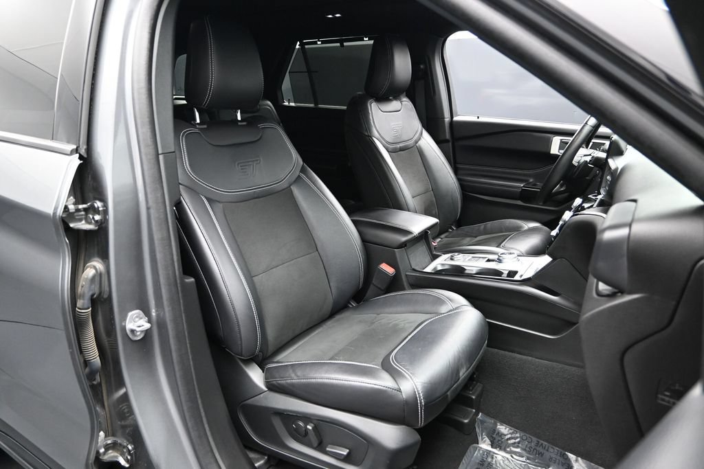Used 2023 Ford Explorer ST AWD/4WD image 12