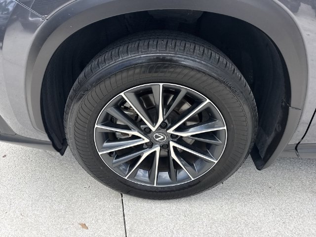 Certified 2025 Lexus NX 250 FWD w/ Accessory Package (K3) image 10