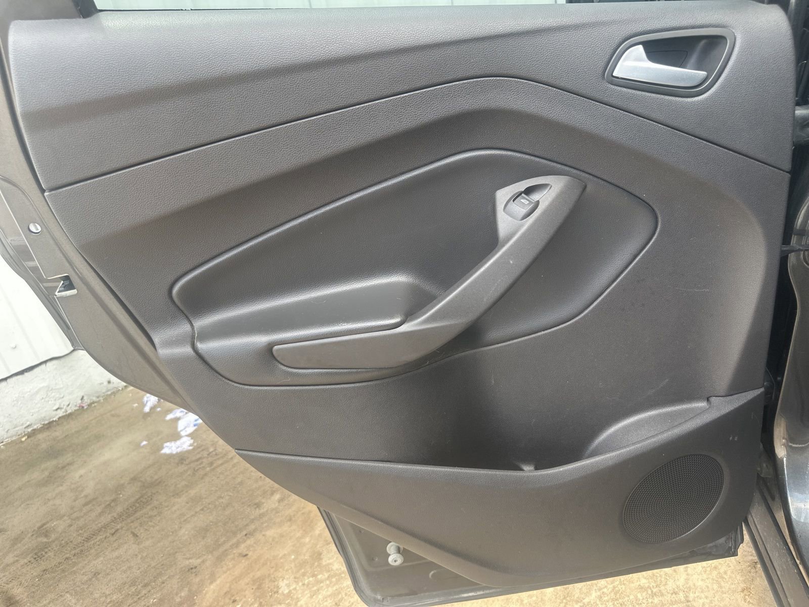 Used 2017 Ford Escape SE FWD image 13