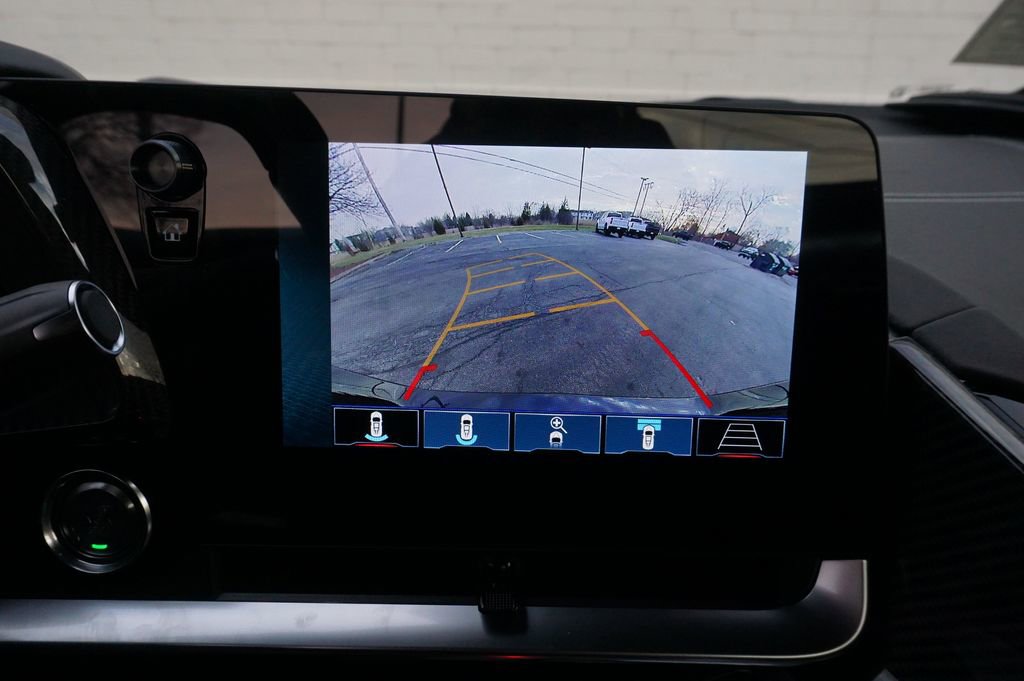 New 2025 Chevrolet Corvette E-Ray image 21