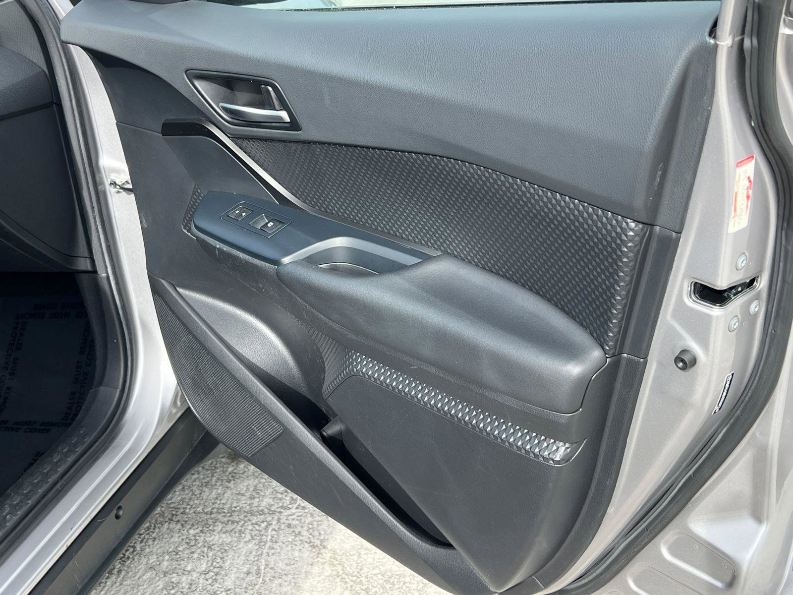 Used 2019 Toyota C-HR LE FWD image 14