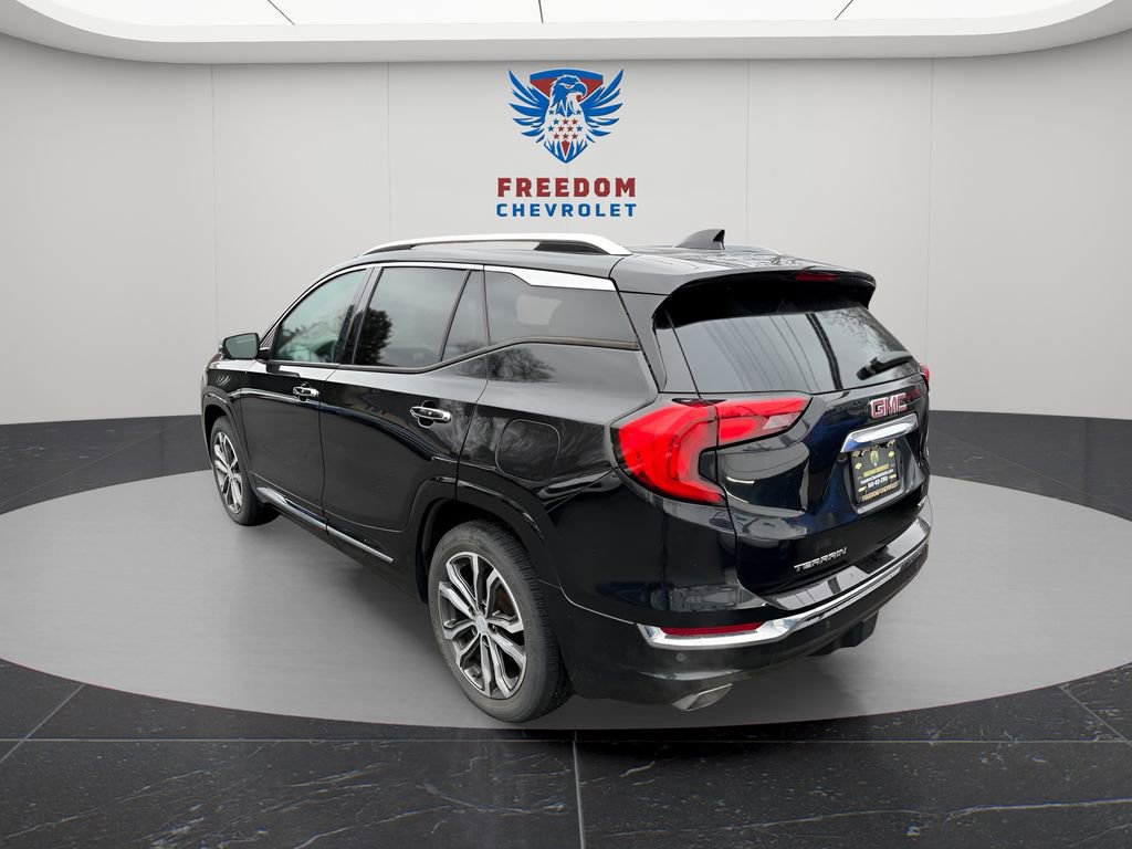 Used 2018 GMC Terrain Denali w/ Advanced Safety Package AWD/4WD image 4