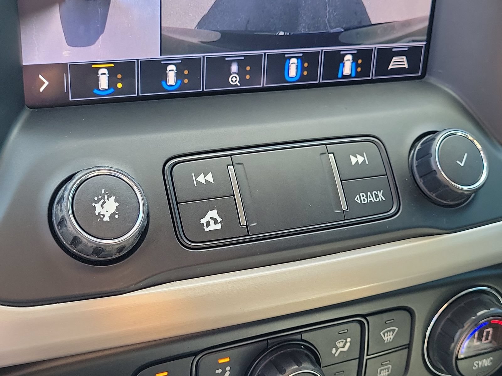 Used 2020 GMC Acadia Denali FWD image 28