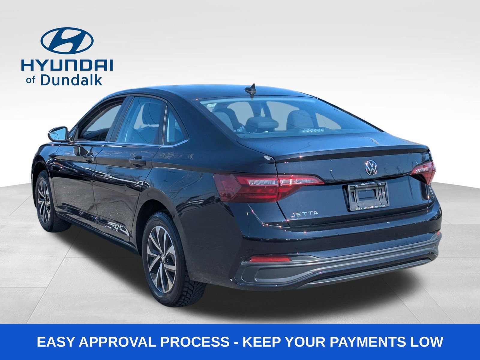 Used 2024 Volkswagen Jetta S image 3