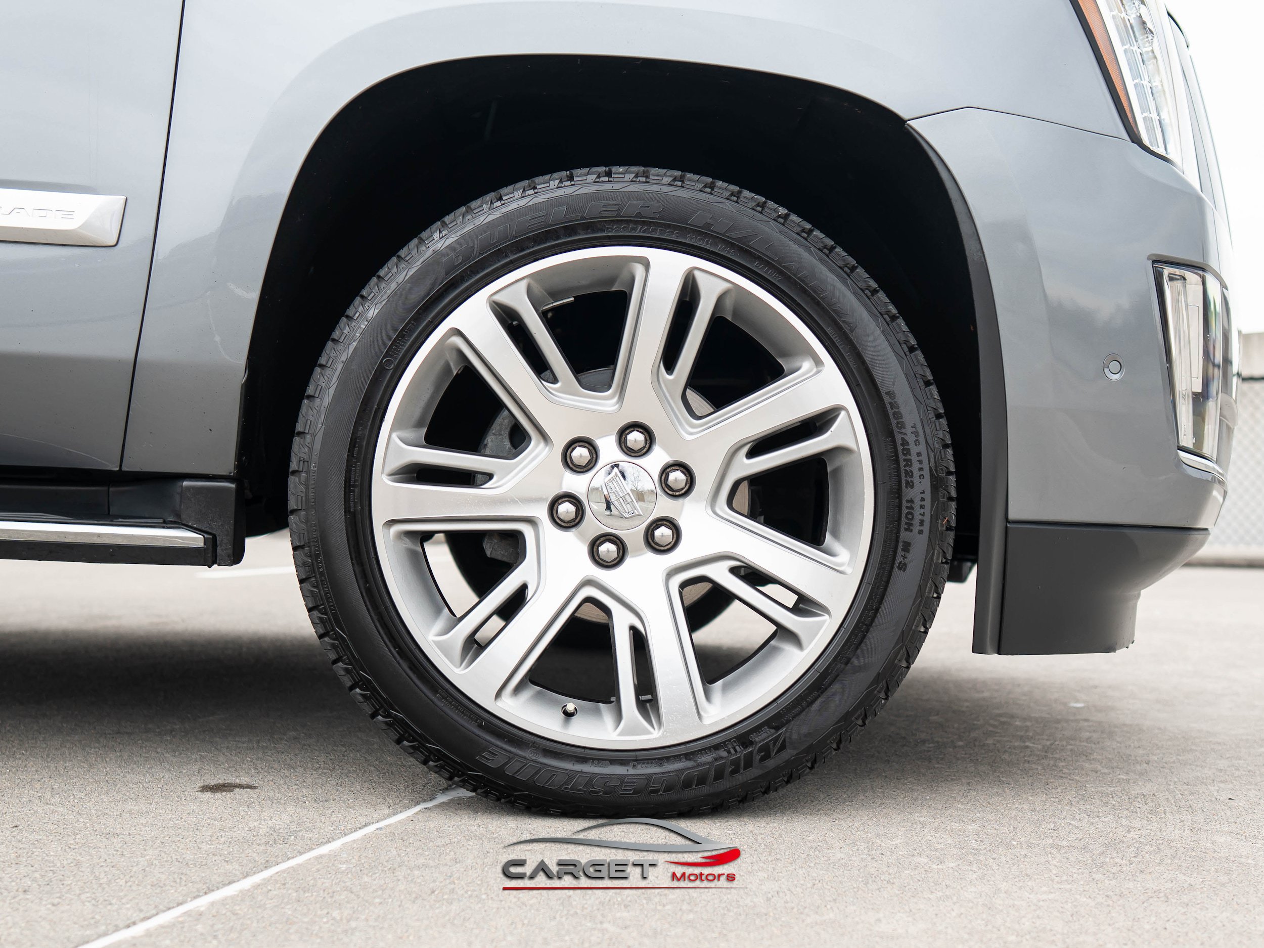 Used 2019 Cadillac Escalade ESV Luxury AWD/4WD image 10