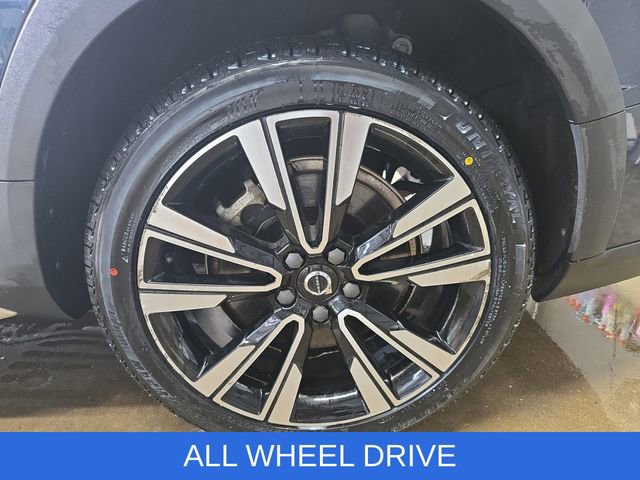 Used 2020 Volvo V60 T5 Cross Country w/ Protection Package Premier image 34