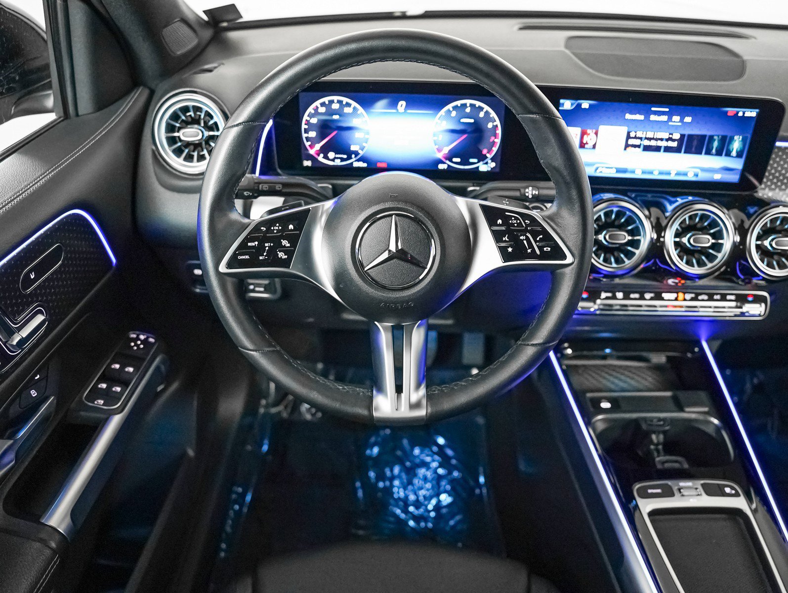 Certified 2024 Mercedes-Benz GLB 250 image 15