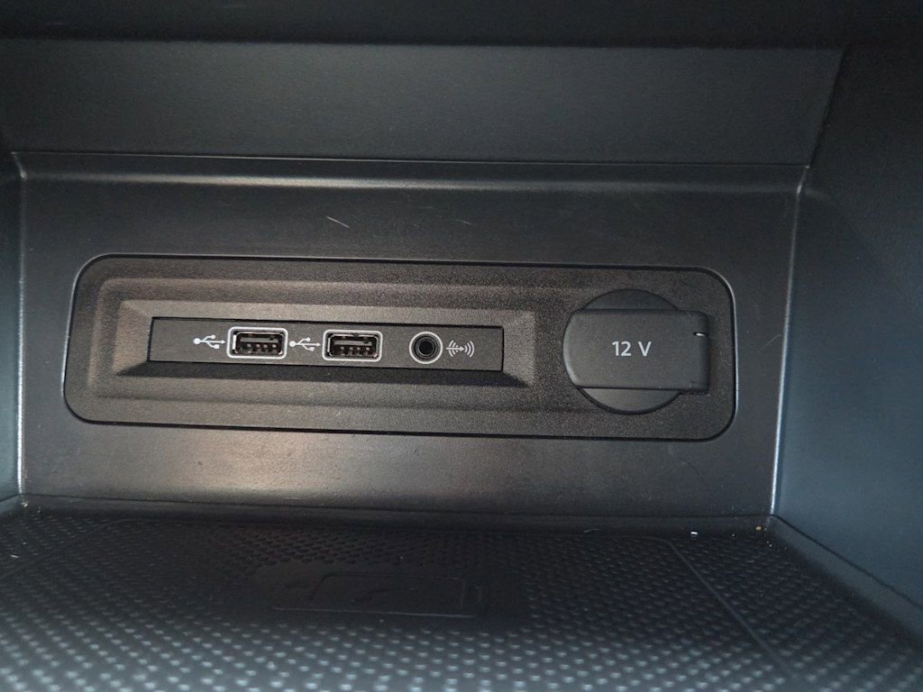 Used 2020 Volkswagen Atlas Cross Sport SEL Premium R-Line image 6