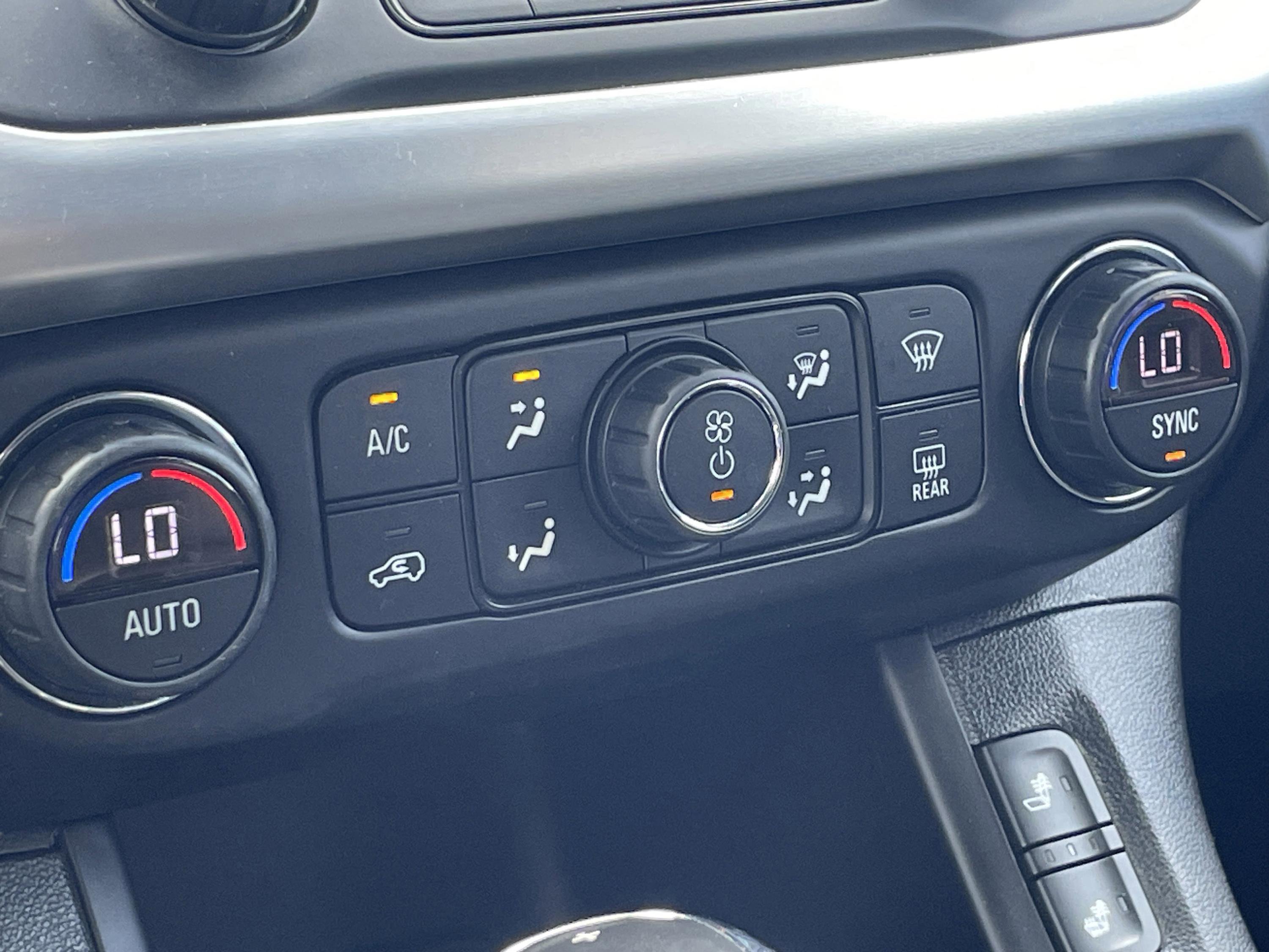 Used 2018 GMC Acadia SLT FWD image 19