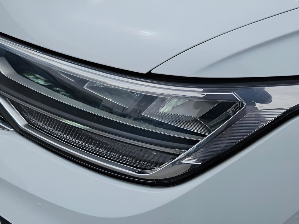 Used 2024 Volkswagen Tiguan SE FWD image 36
