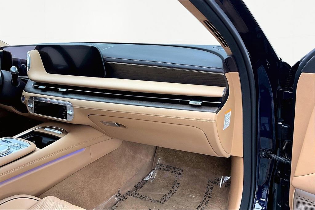 Used 2024 Genesis G90 3.5T image 17