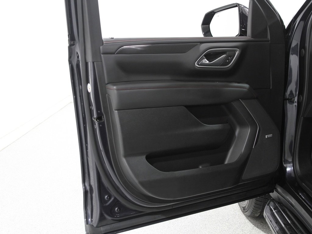 Used 2022 Chevrolet Tahoe RST w/ Luxury Package image 4