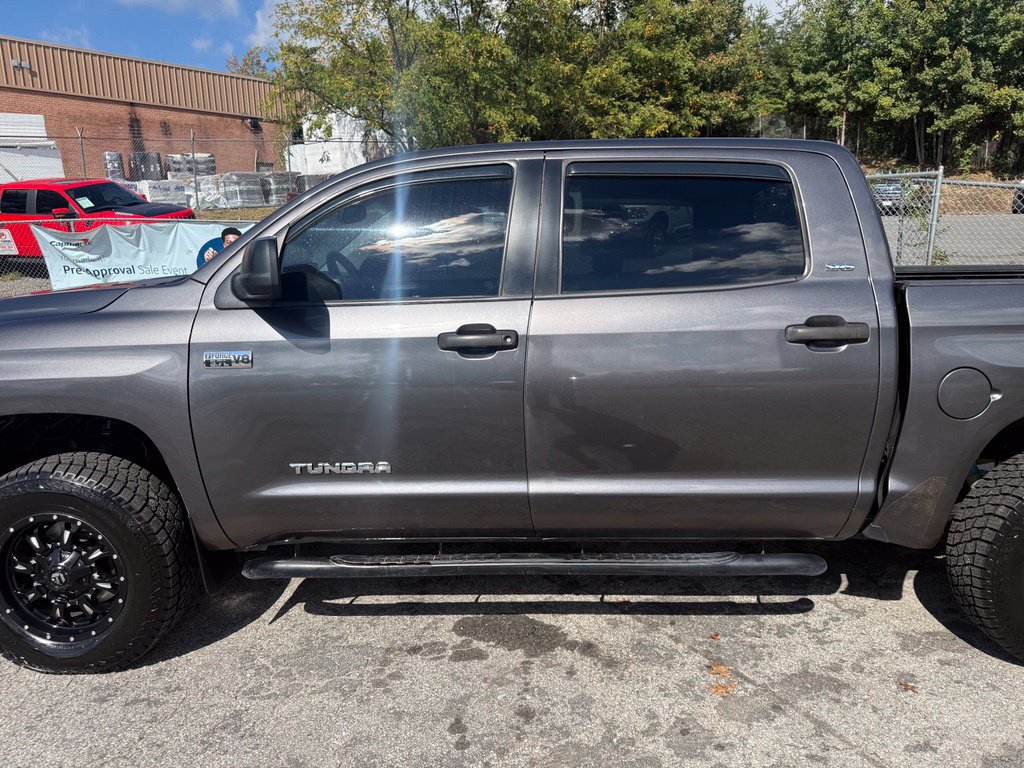 Used 2016 Toyota Tundra SR5 w/ TRD Off Road Package AWD/4WD image 11