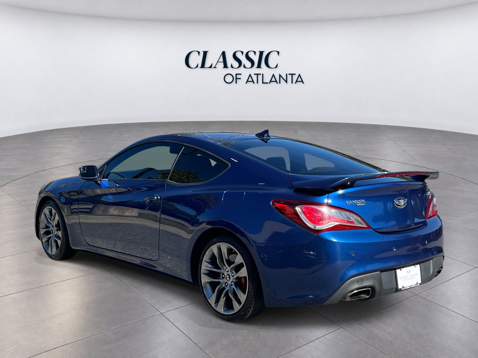 Used 2015 Hyundai Genesis 3.8 RWD image 3