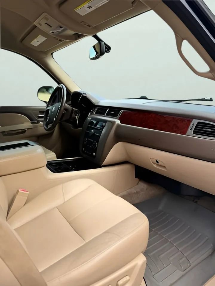 Used 2012 GMC Yukon SLT w/ SLT-2 Equipment Package RWD image 26