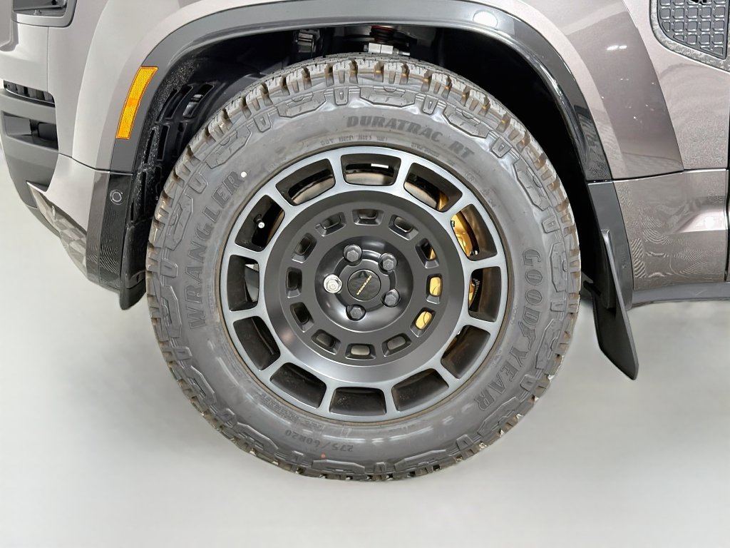 New 2026 Land Rover Defender 110 OCTA AWD/4WD image 33