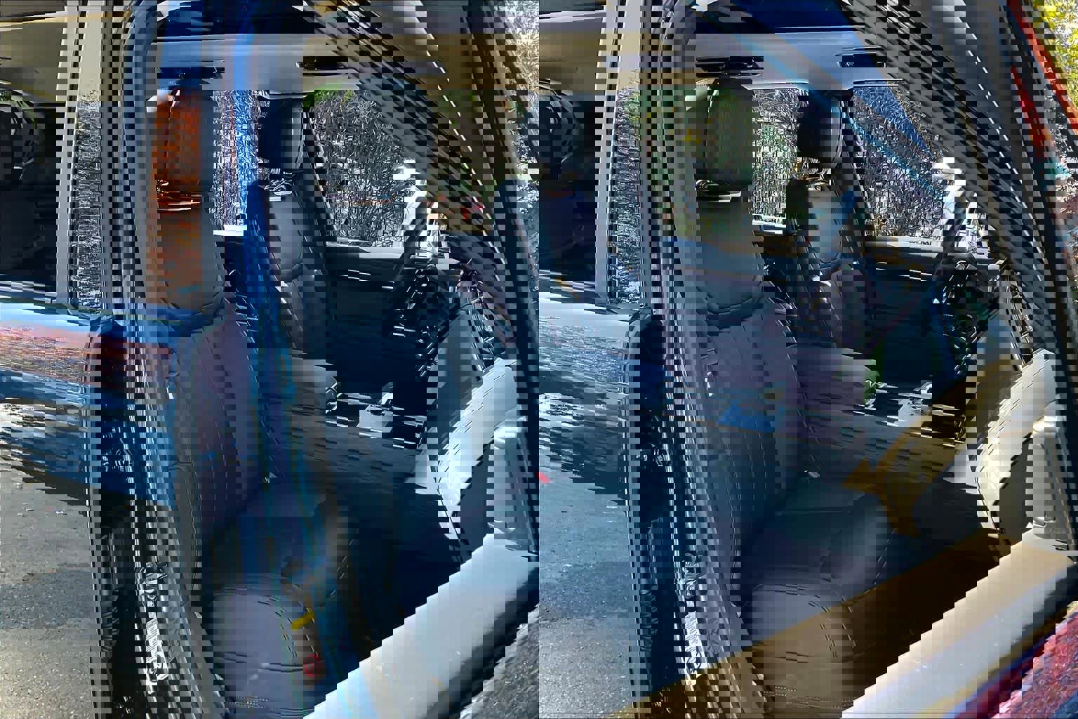 New 2025 Land Rover Range Rover Long Wheelbase SE image 31