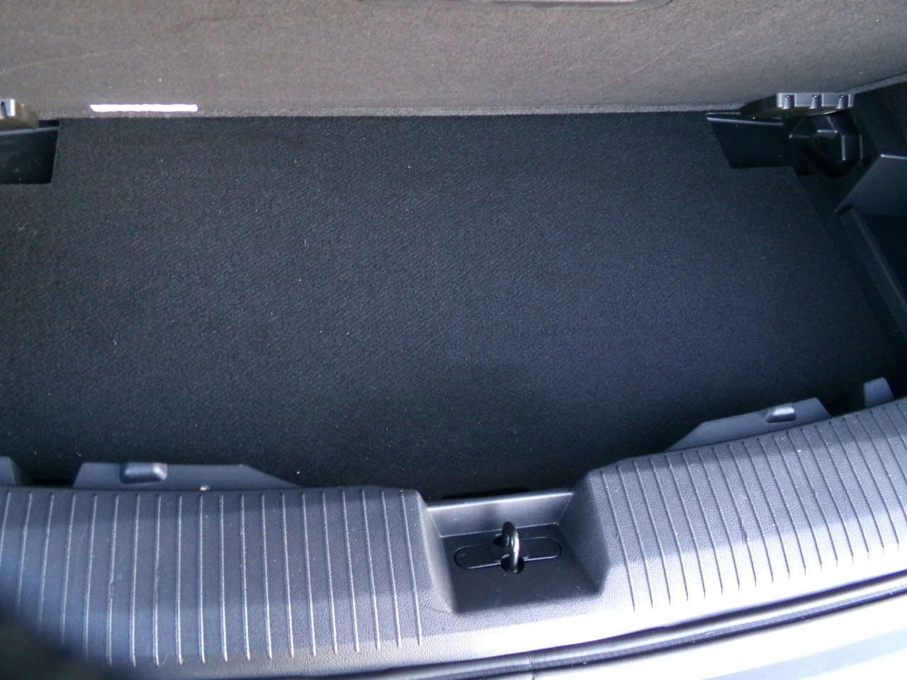 Used 2023 Nissan Rogue SL image 48