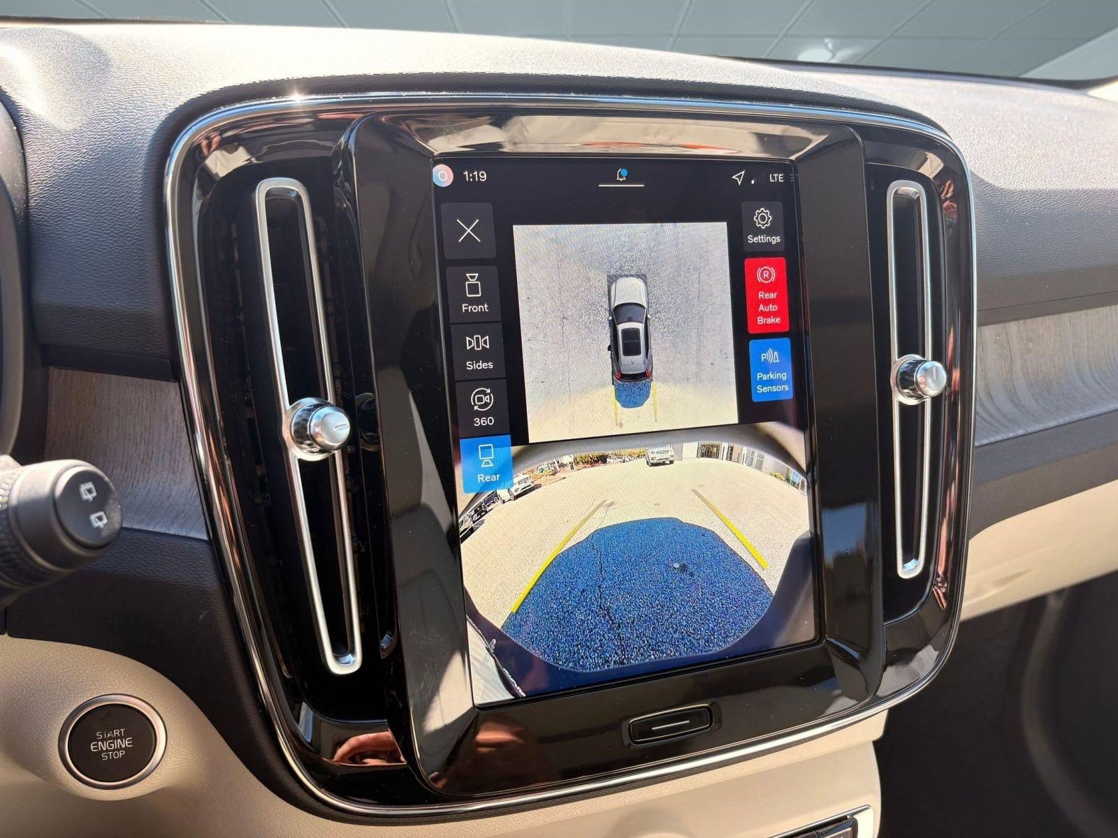 New 2026 Volvo XC40 B4 Plus w/ Climate Package image 29