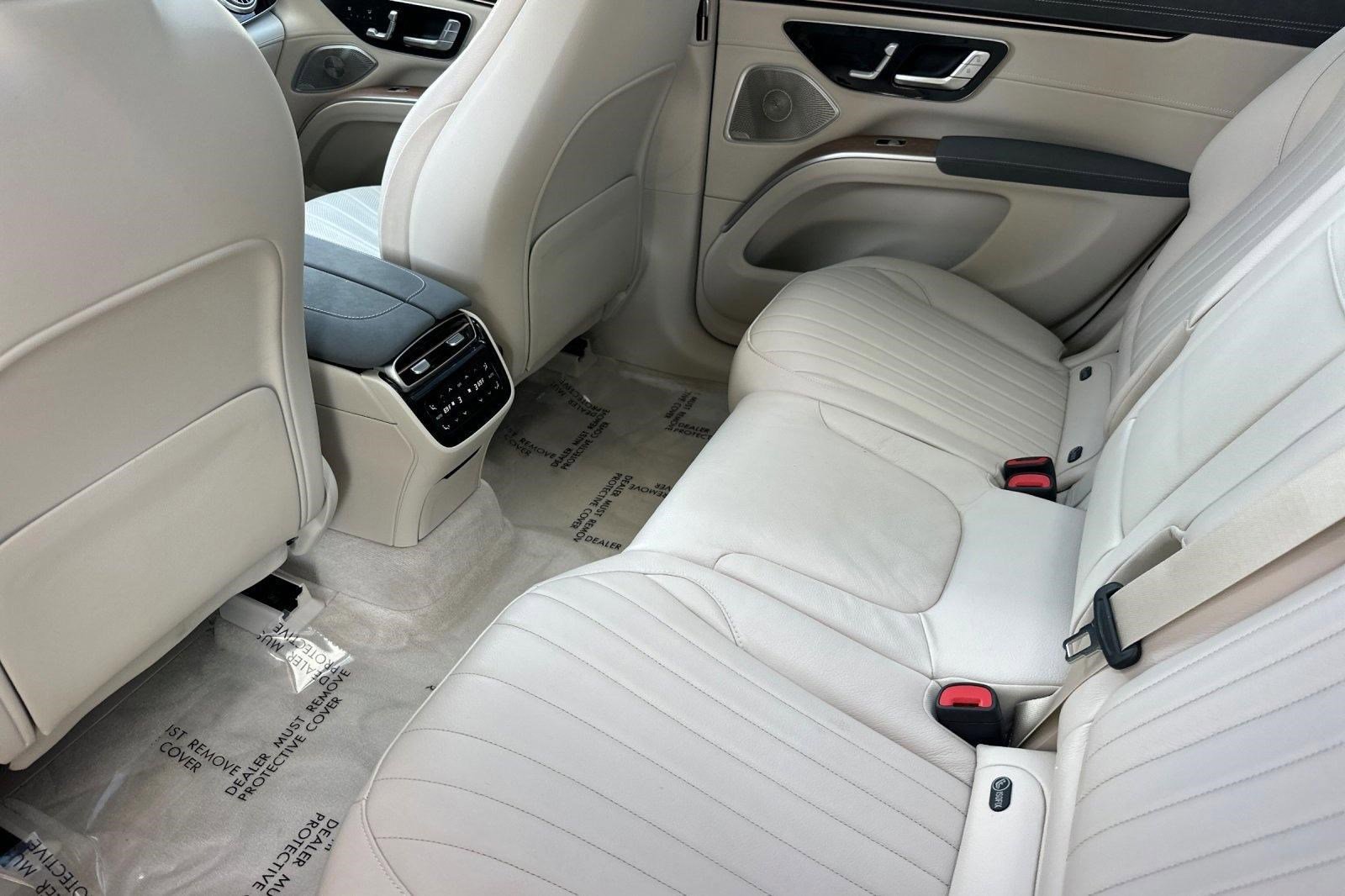 Used 2023 Mercedes-Benz EQS 580 4MATIC SUV image 29