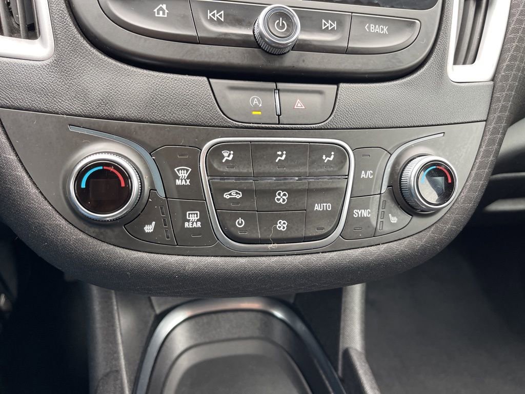 Used 2024 Chevrolet Malibu LT image 12