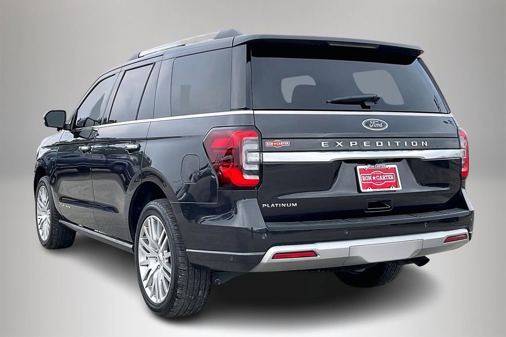Used 2024 Ford Expedition Platinum AWD/4WD image 4