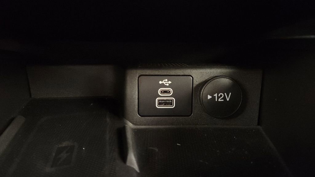 New 2024 Ford Escape ST-Line Select w/ Tech Pack #2 AWD/4WD image 18