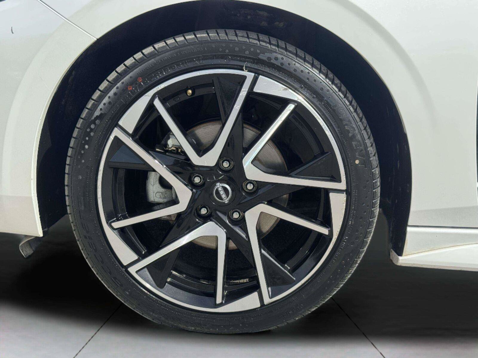 Used 2024 Nissan Sentra SR w/ SR Premium Package FWD image 58