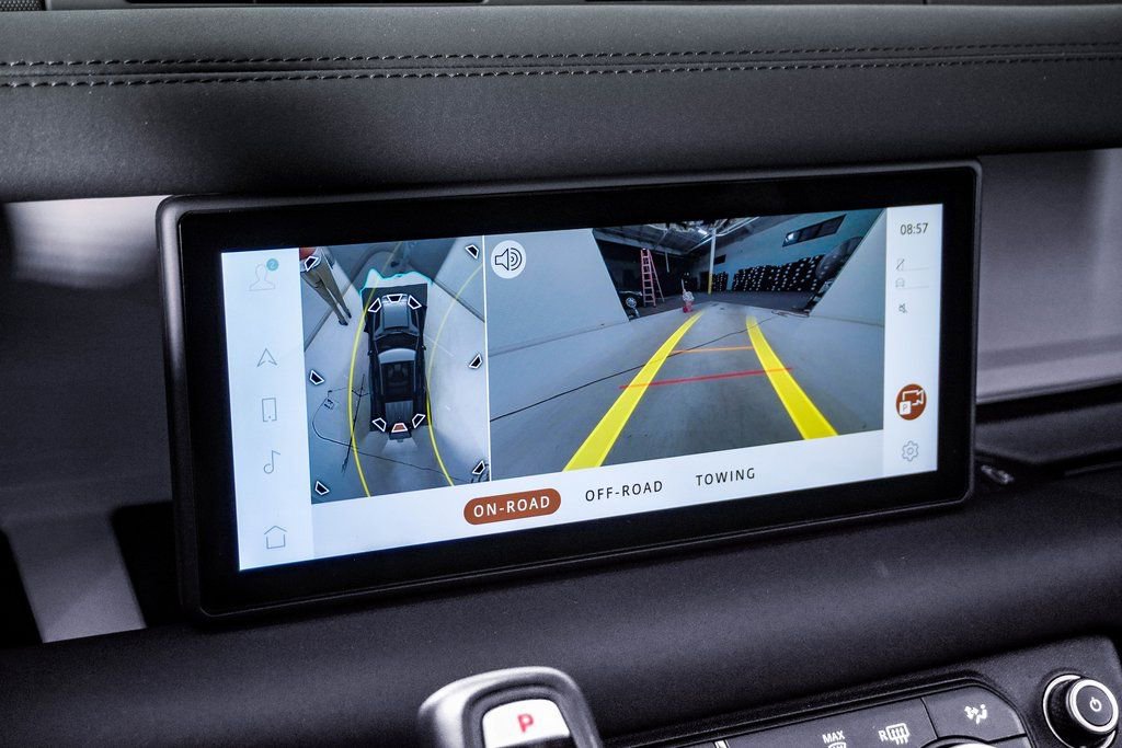 Used 2024 Land Rover Defender 110 S image 27