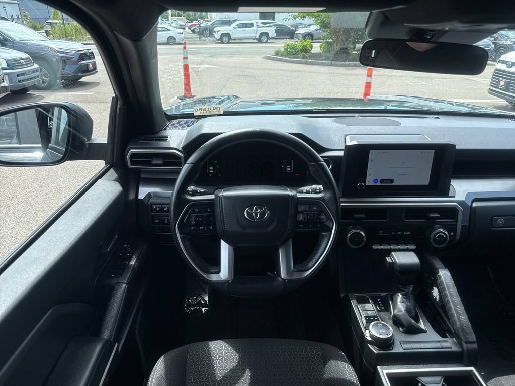 Used 2025 Toyota 4Runner SR5 AWD/4WD image 12