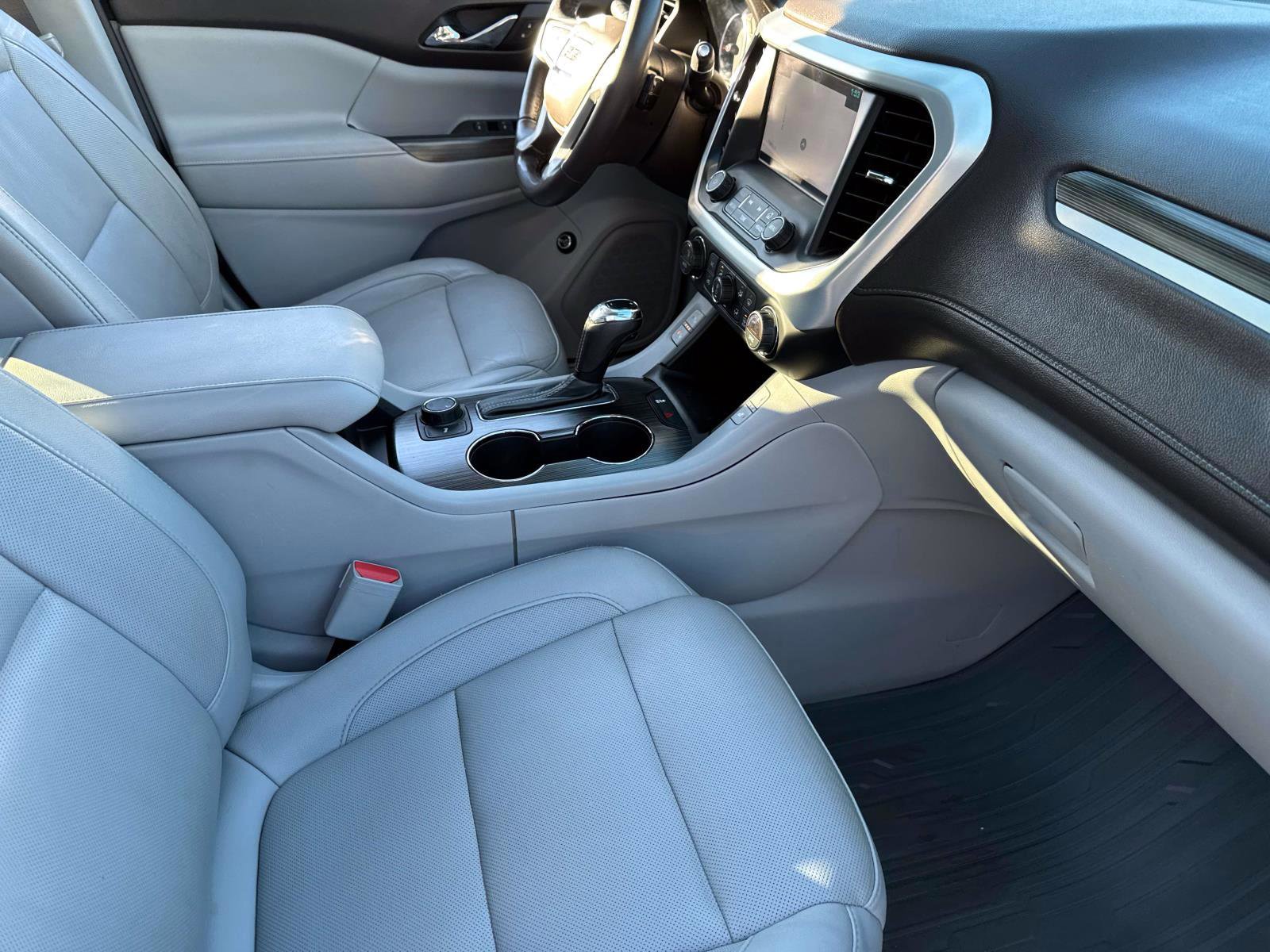 Used 2018 GMC Acadia SLT w/ LPO, Protection Package image 7