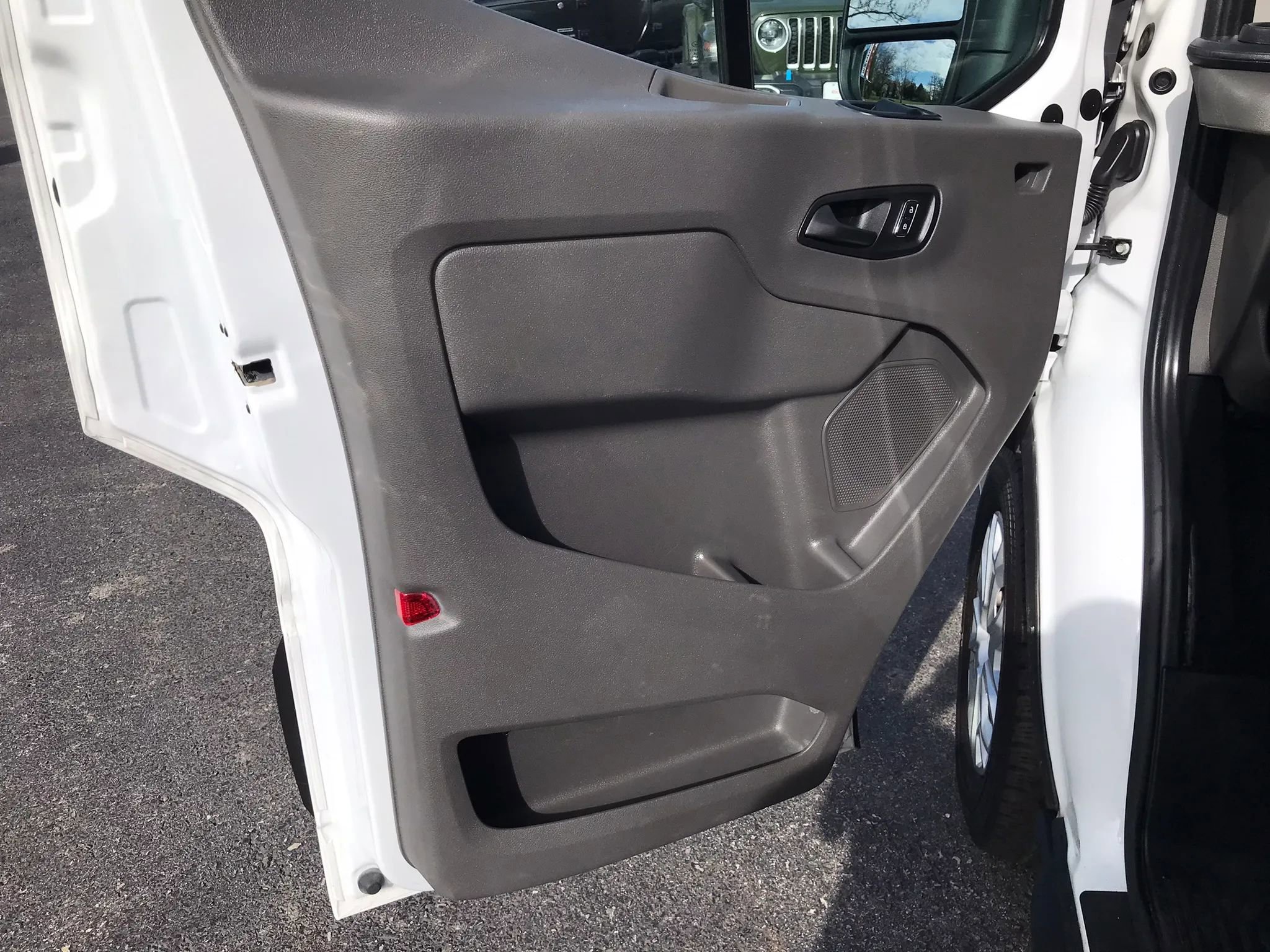Used 2024 Ford Transit 350 XLT RWD image 11