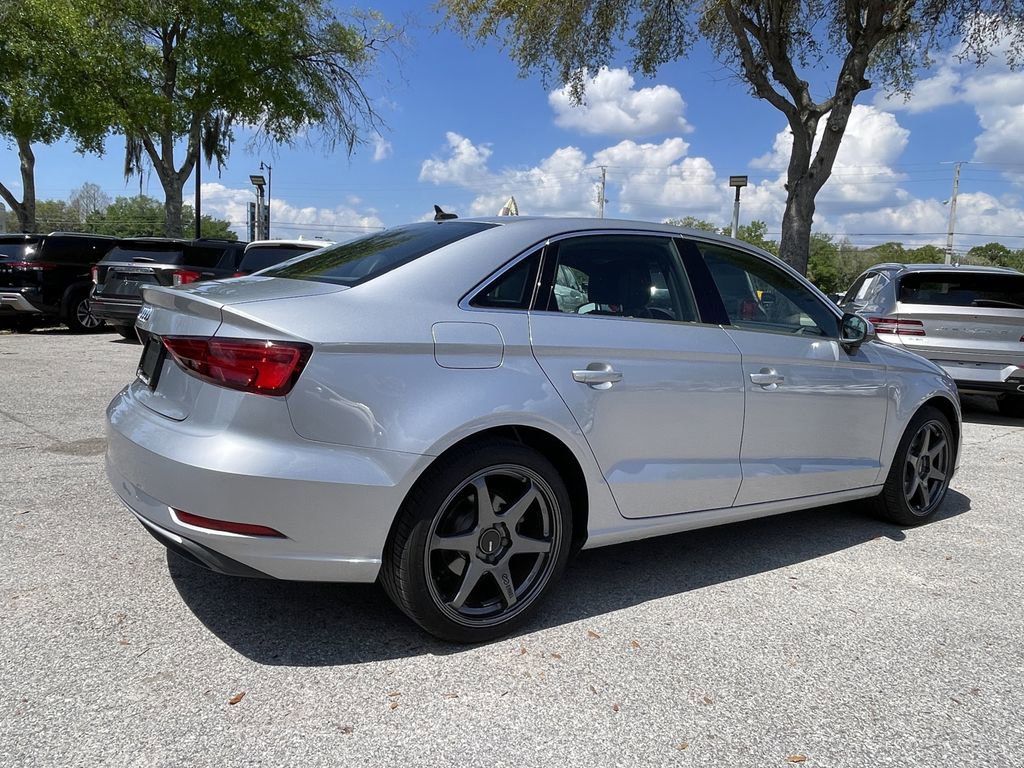 Used 2019 Audi A3 2.0T Premium image 3