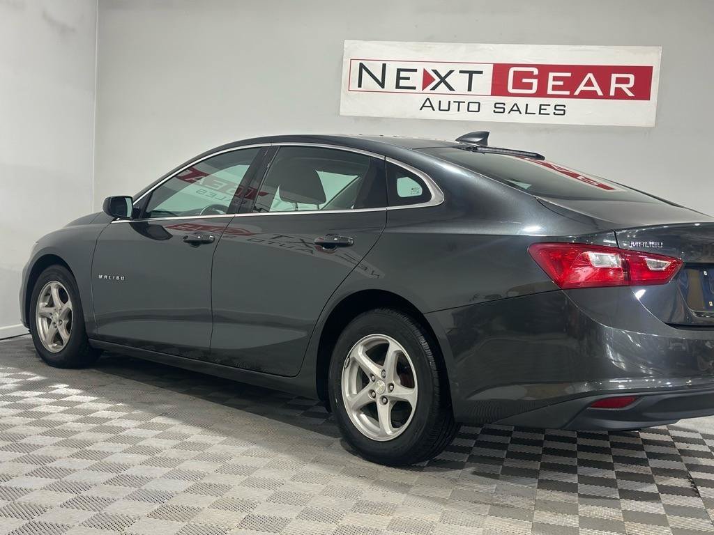 Used 2017 Chevrolet Malibu LS FWD image 6