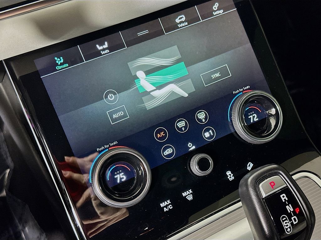 Used 2020 Land Rover Range Rover Evoque SE image 25