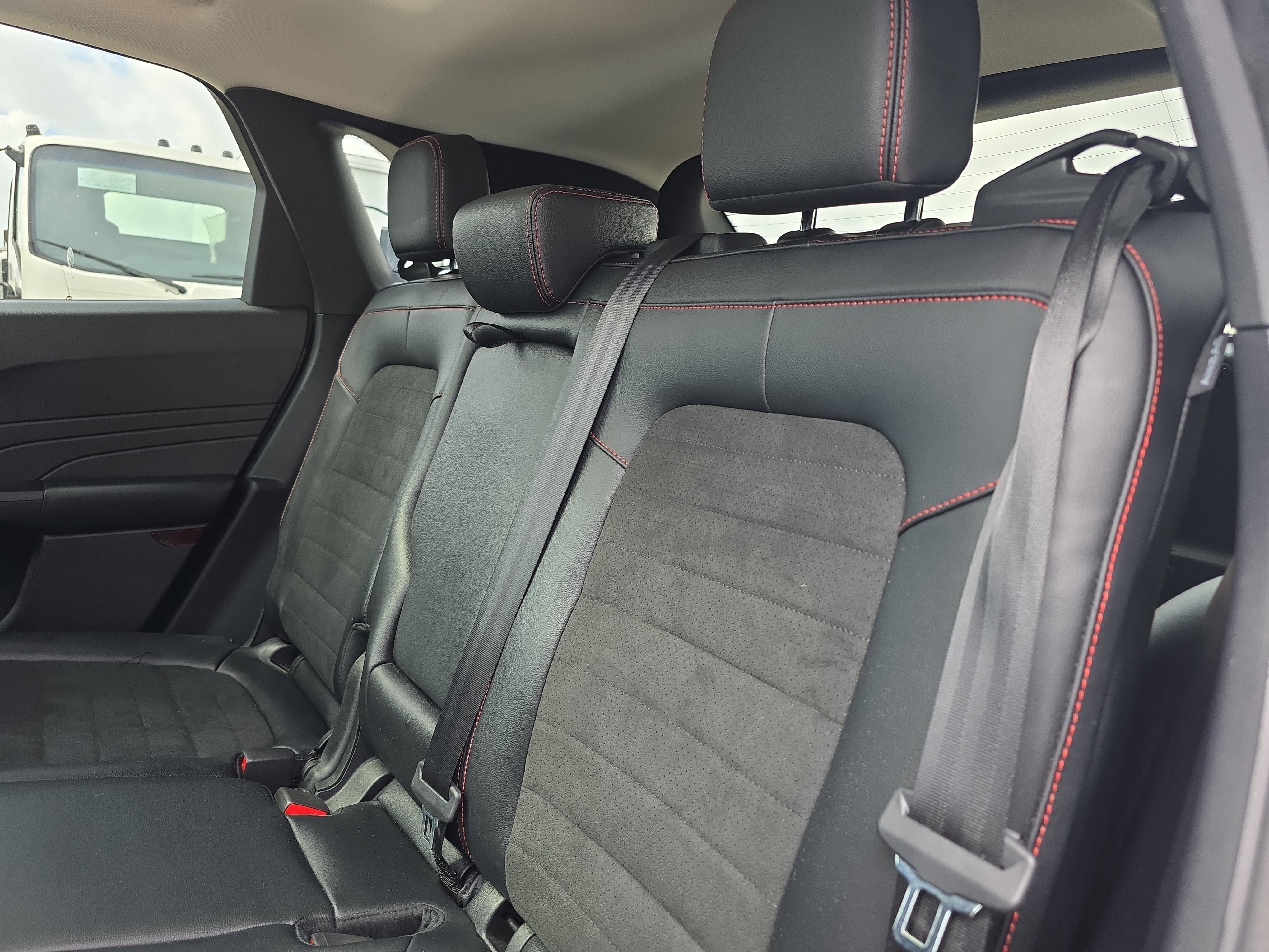 Used 2022 Ford Escape SEL w/ SEL Stealth AWD Package image 17