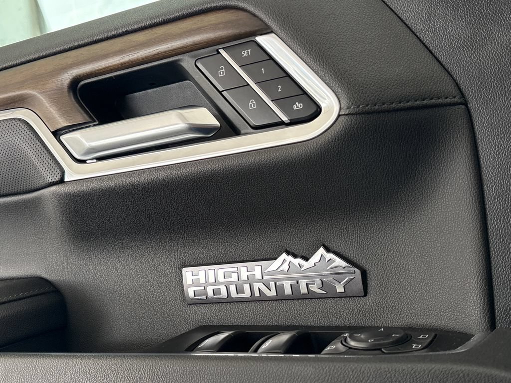 Used 2026 Chevrolet Silverado 1500 High Country AWD/4WD image 50