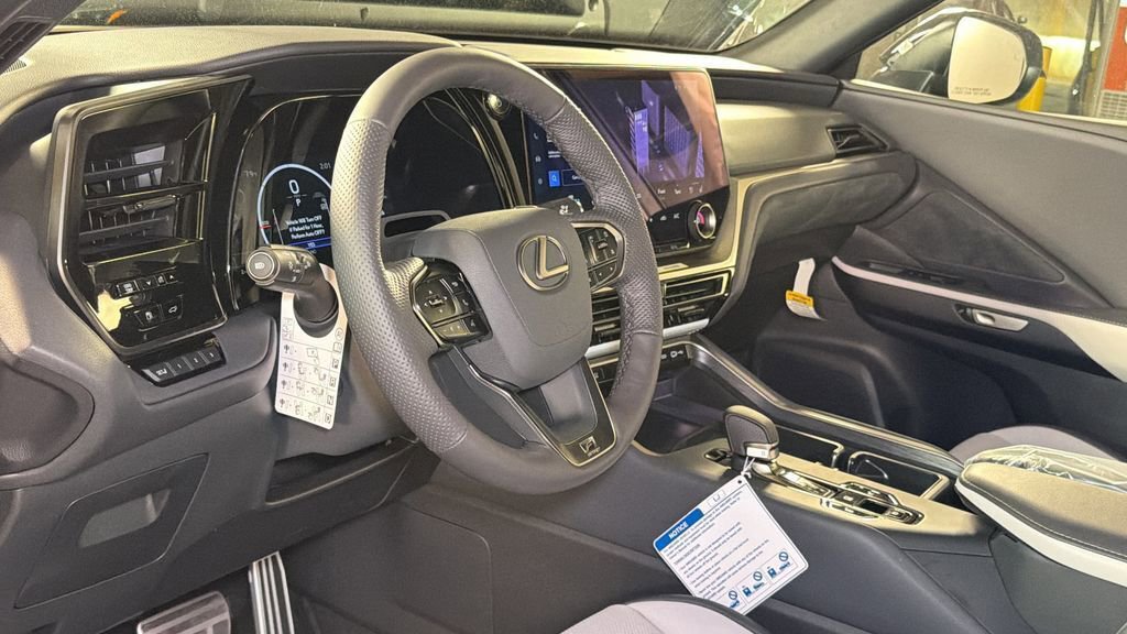New 2026 Lexus TX 500h AWD image 17