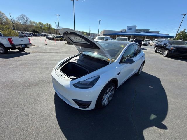 Used 2024 Tesla Model Y Long Range image 18