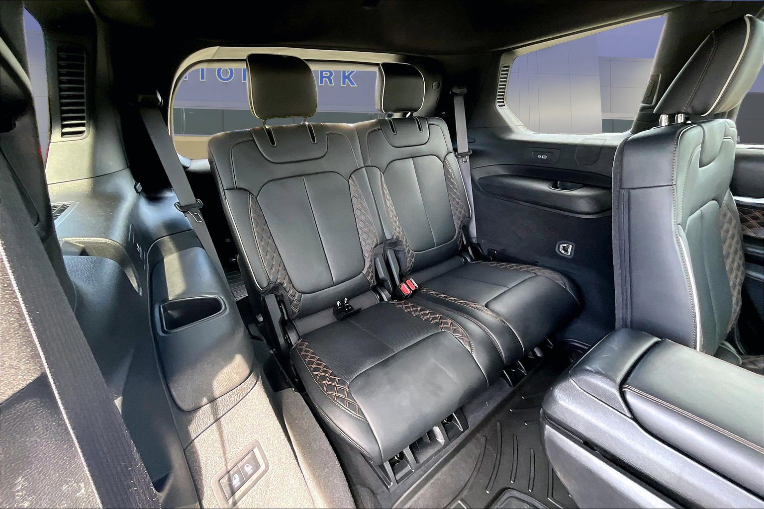 Used 2023 Jeep Grand Cherokee L Summit AWD/4WD image 26