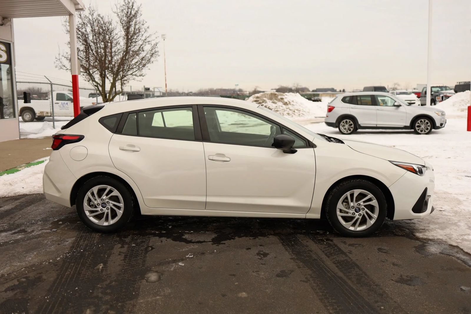 Used 2024 Subaru Impreza 2.0i AWD/4WD image 4