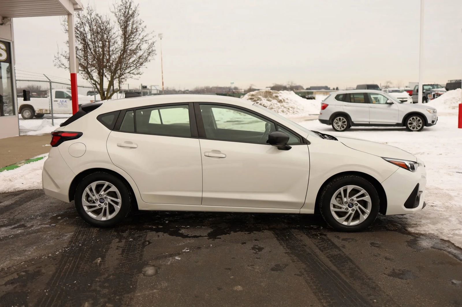 Used 2024 Subaru Impreza 2.0i AWD/4WD image 4
