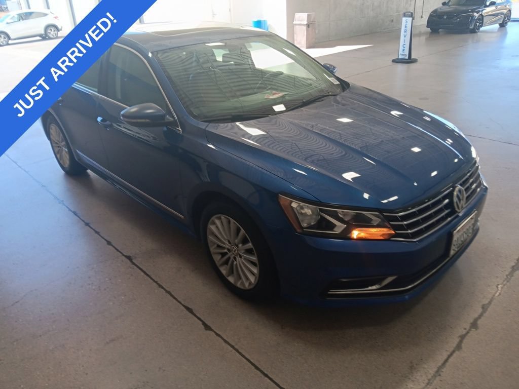 Used 2017 Volkswagen Passat 1.8T SE FWD image 2