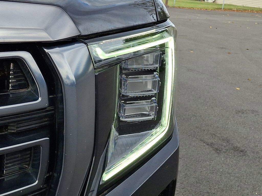 Used 2023 GMC Yukon AT4 w/ AT4 Premium Package image 10