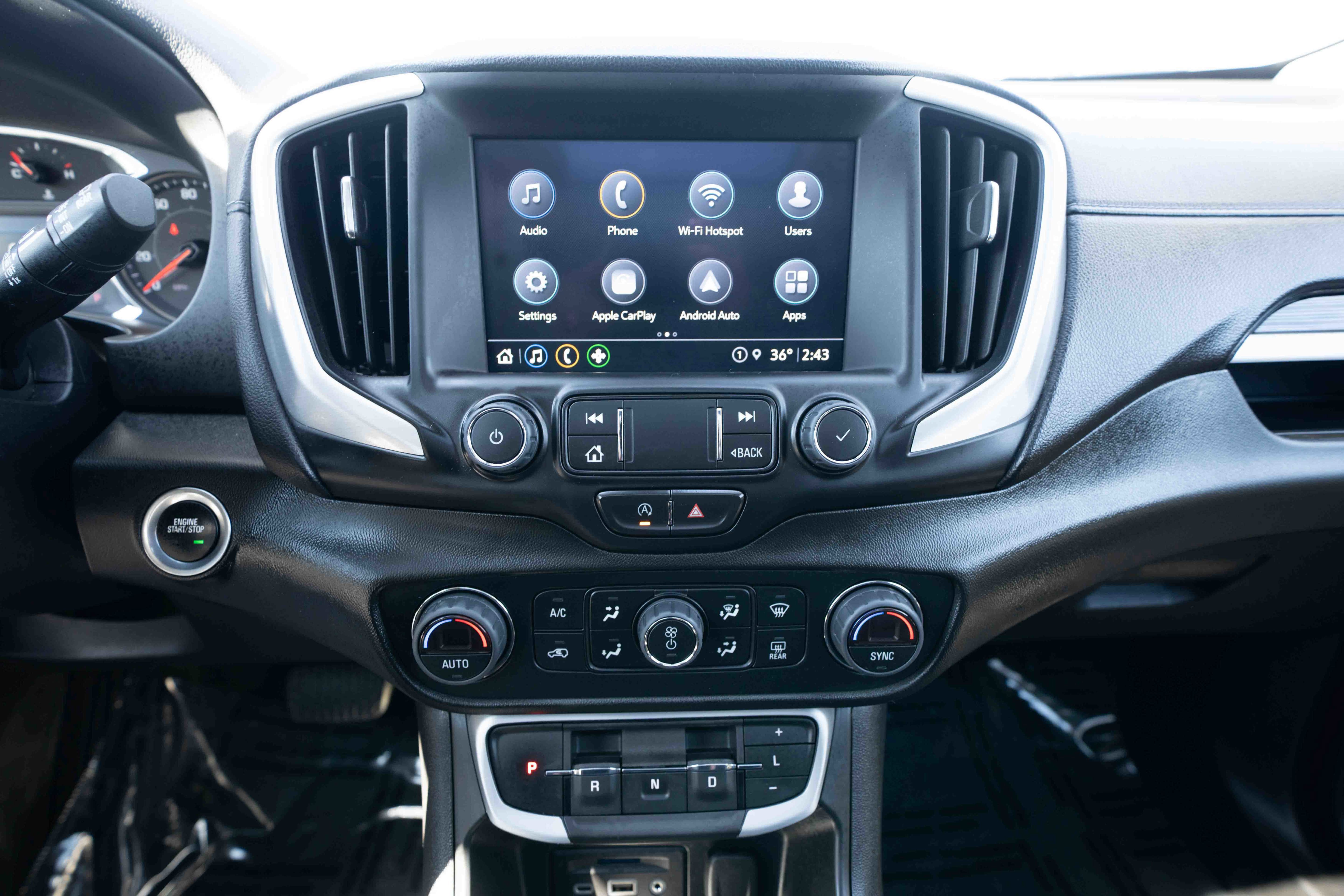 Used 2022 GMC Terrain SLT image 17