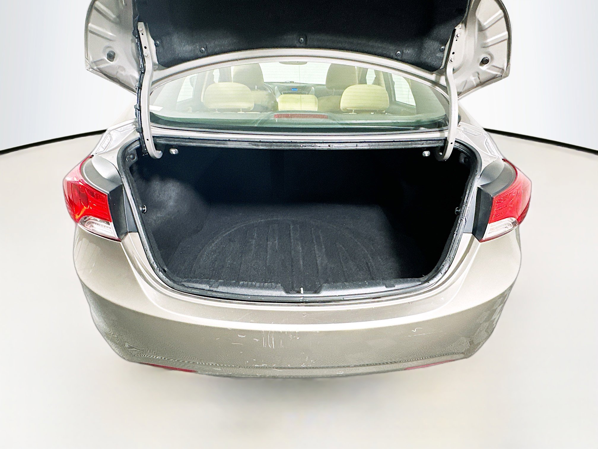 Used 2013 Hyundai Elantra GLS w/ Preferred Pkg image 26