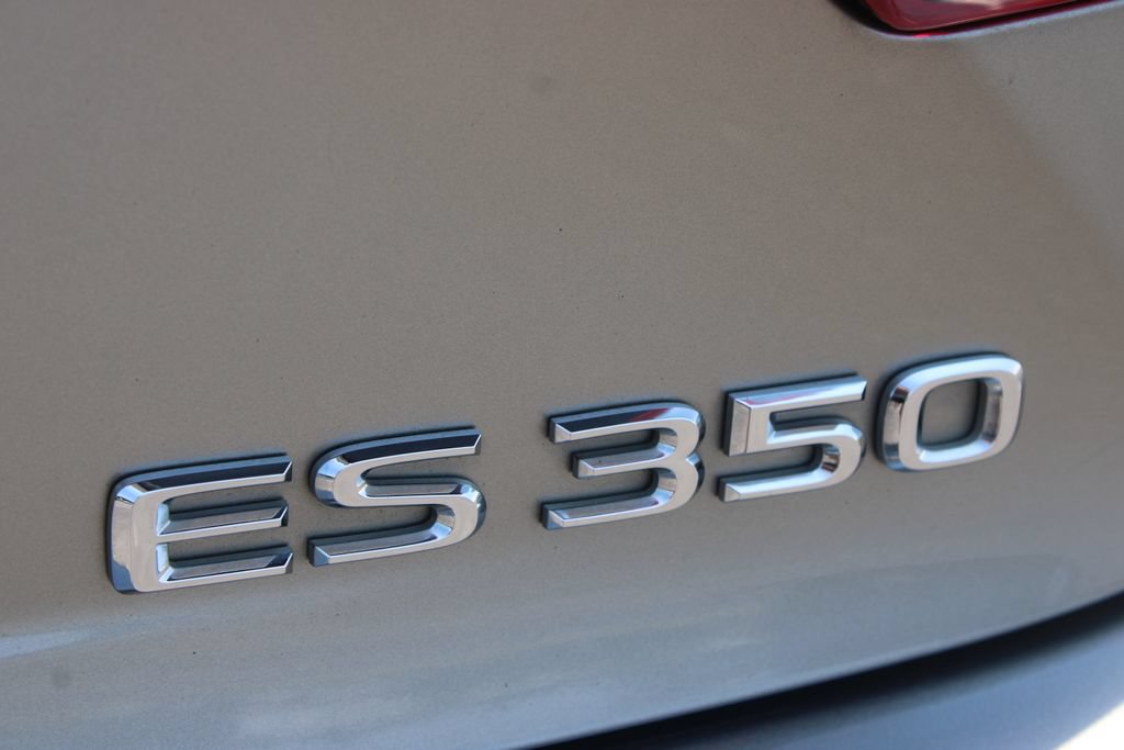 Used 2018 Lexus ES 350 w/ Luxury Package w/Wood Trim FWD image 14