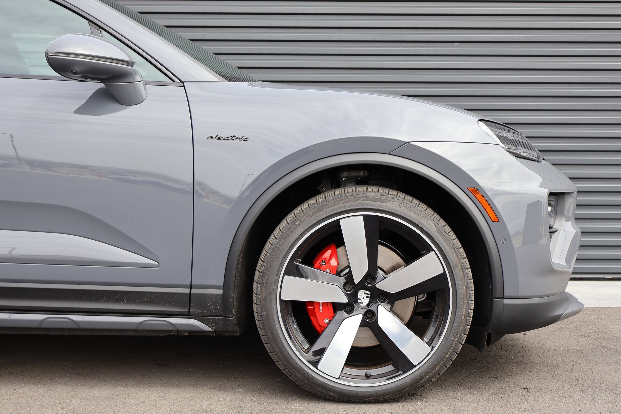 New 2026 Porsche Macan 4S Electric AWD/4WD image 11
